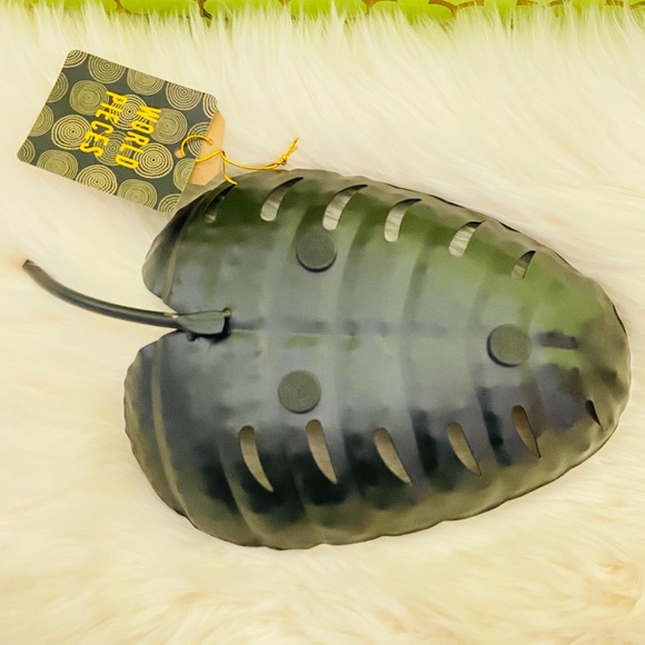 Monstera Black Metal Decorative Tray Catchall - Picture 5 of 15